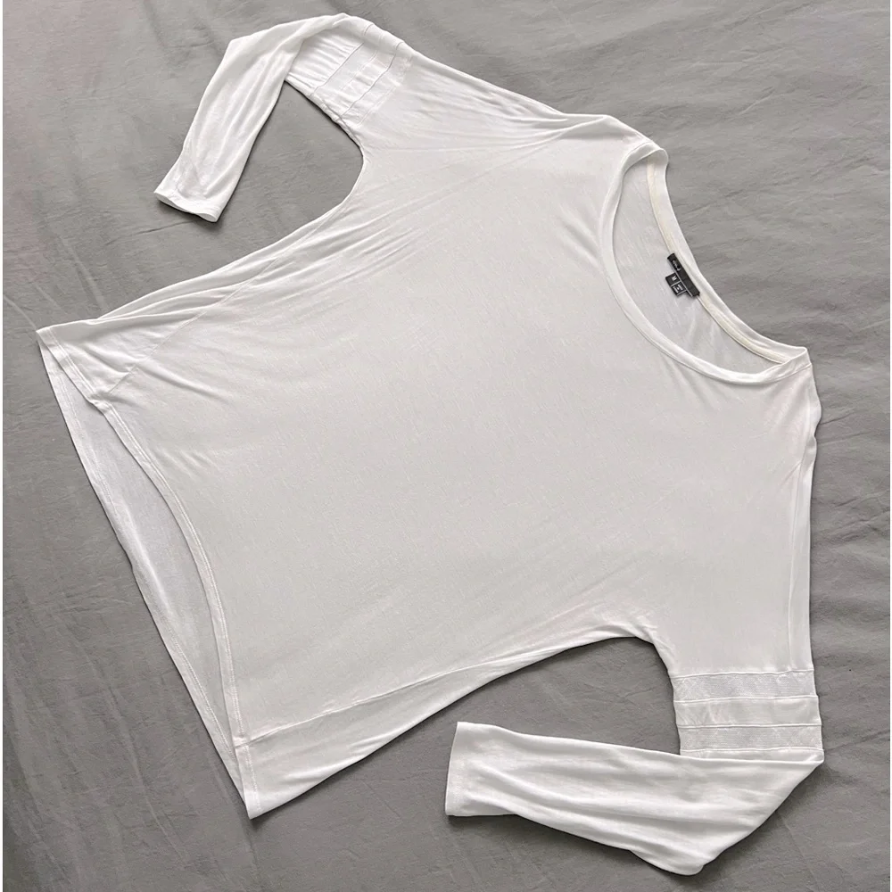 🫶🏼🤘🏼✌🏼 Donated 2 Womens Charity Vince Long Sleeve Crewneck White T-Shirt Top M - Picture 6 of 16